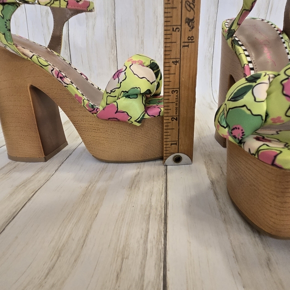 BETSY JOHNSON Floral Green and Pink Platform Heels - Picture 11 of 14
